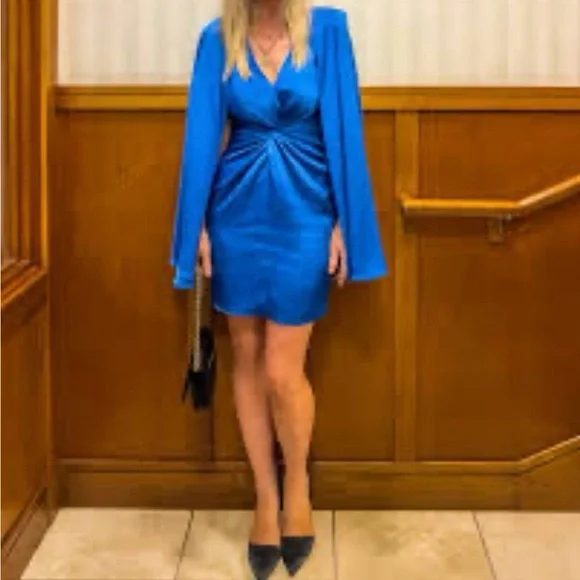 NWT Badgley Mischka Nora Satin V-Neck Long Bell Sleeve Twist Front Mini Dress - Picture 3 of 11